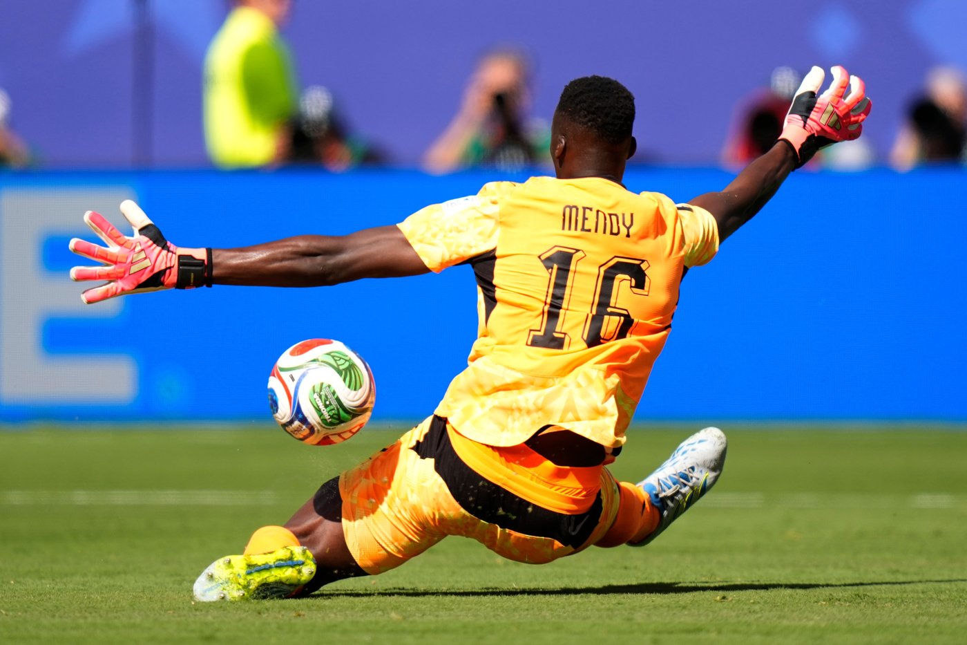 Senegal coach isn't saying how much he'll change against Norway at the World Cup | iNFOnews.ca