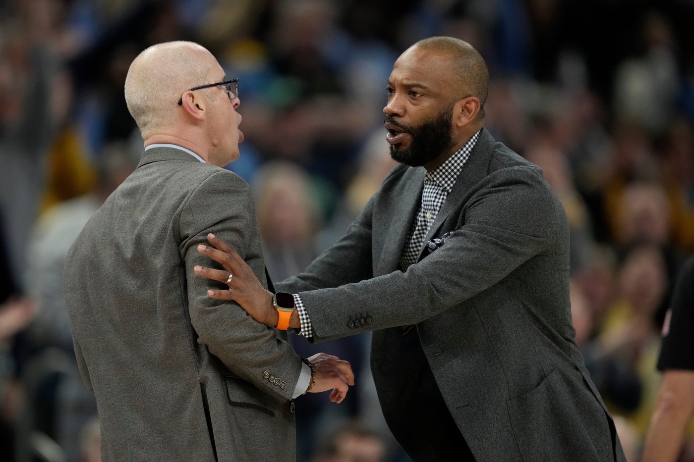 UConn's Hurley beefing with officials again ahead of March Madness, draws $25K fine from Big East | iNFOnews.ca