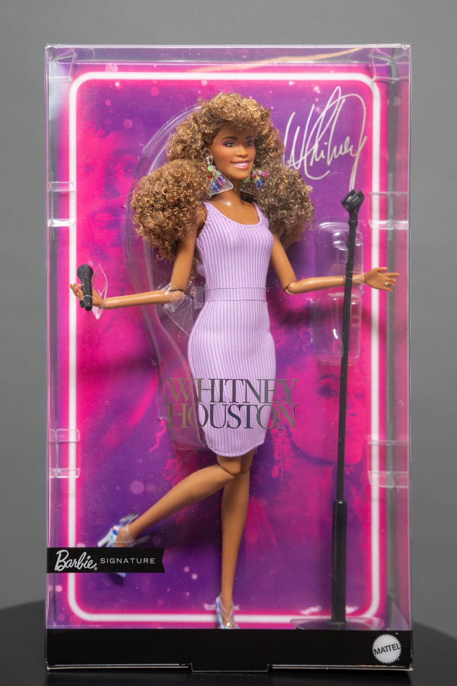 Whitney Houston's new No. 1s album, first-ever Barbie, Clive Davis and more: A Q&A with Pat Houston | iNFOnews.ca Whitney Houston's new No. 1s album, first-ever Barbie, Clive Davis and more: A Q&A with Pat Houston | iNFOnews.ca