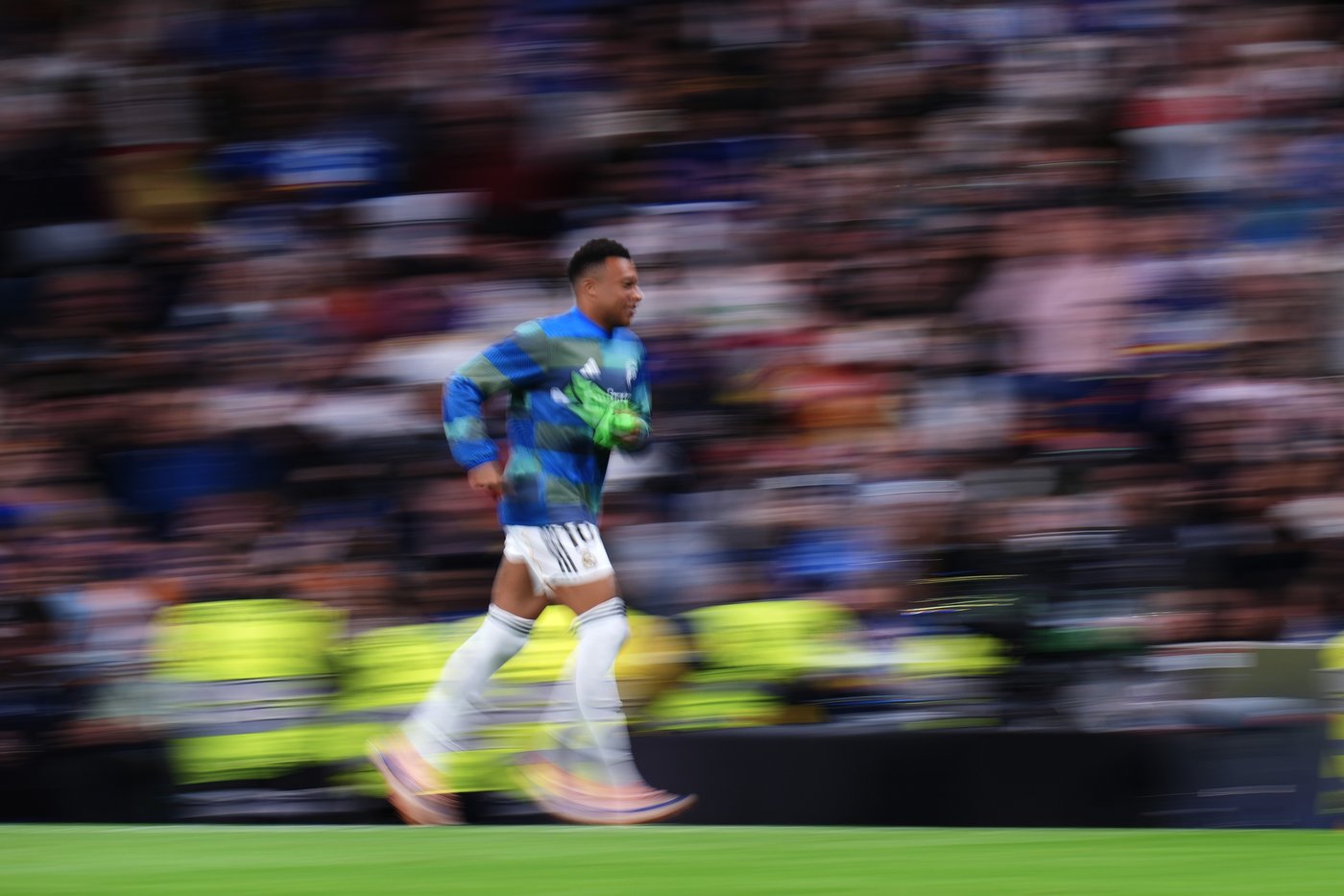 Mbappé says Real Madrid coach Arbeloa has made him the team's 4th-choice striker | iNFOnews.ca