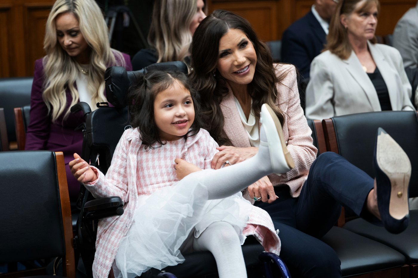 Noem defends Homeland Security Department in post-shooting appearances before Congress | iNFOnews.ca