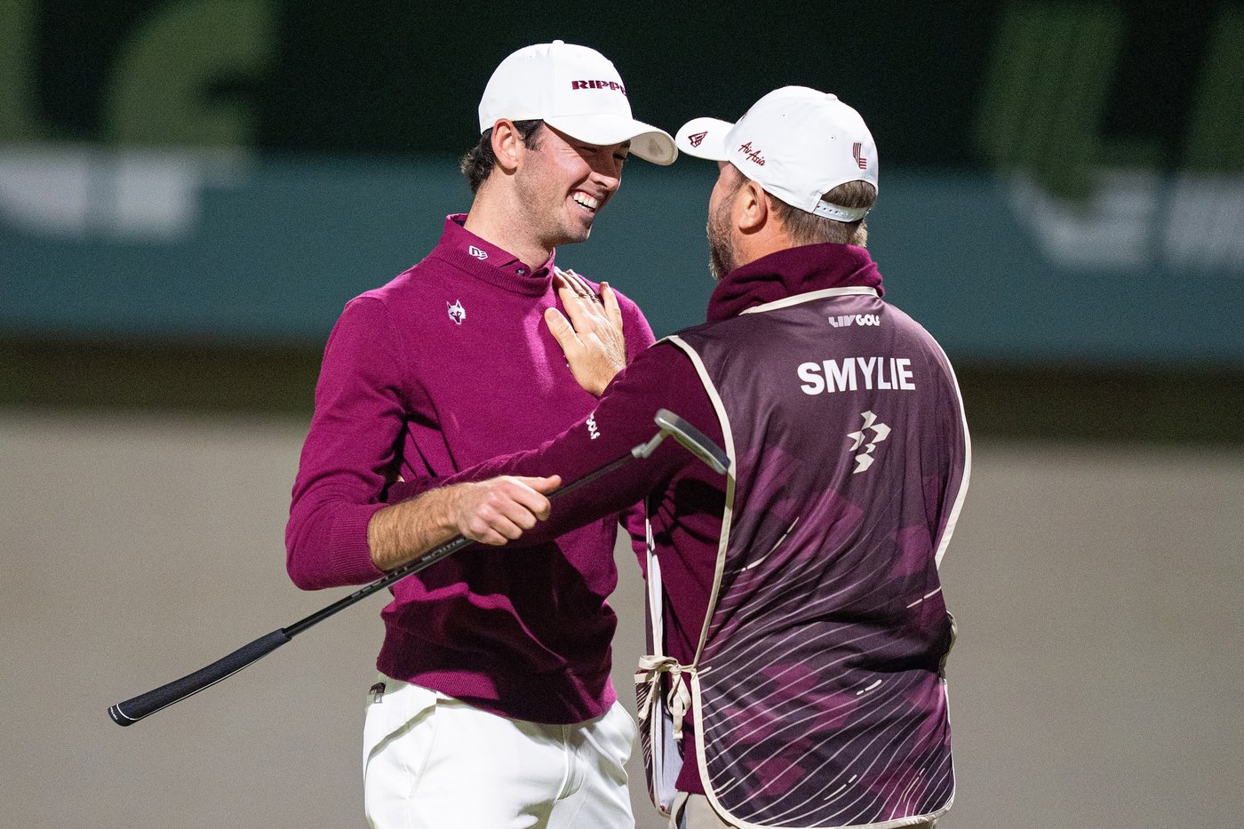 Elvis Smylie wins LIV Golf Riyadh under lights in his tour debut | iNFOnews.ca