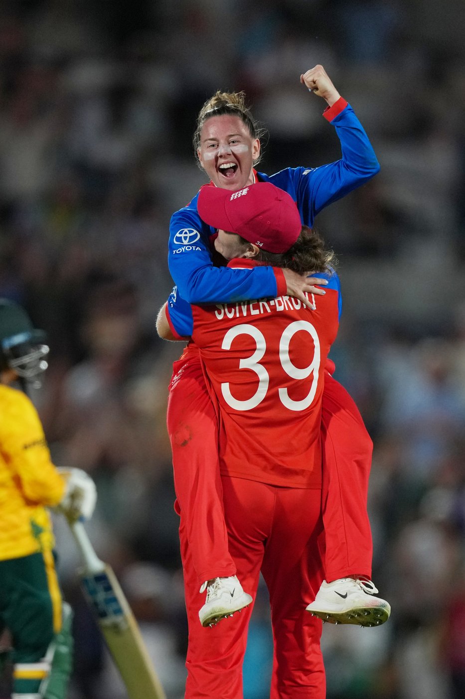 Captain Sciver-Brunt’s stirring 75 leads England into Women's T20 World Cup final | iNFOnews.ca Captain Sciver-Brunt’s stirring 75 leads England into Women's T20 World Cup final | iNFOnews.ca