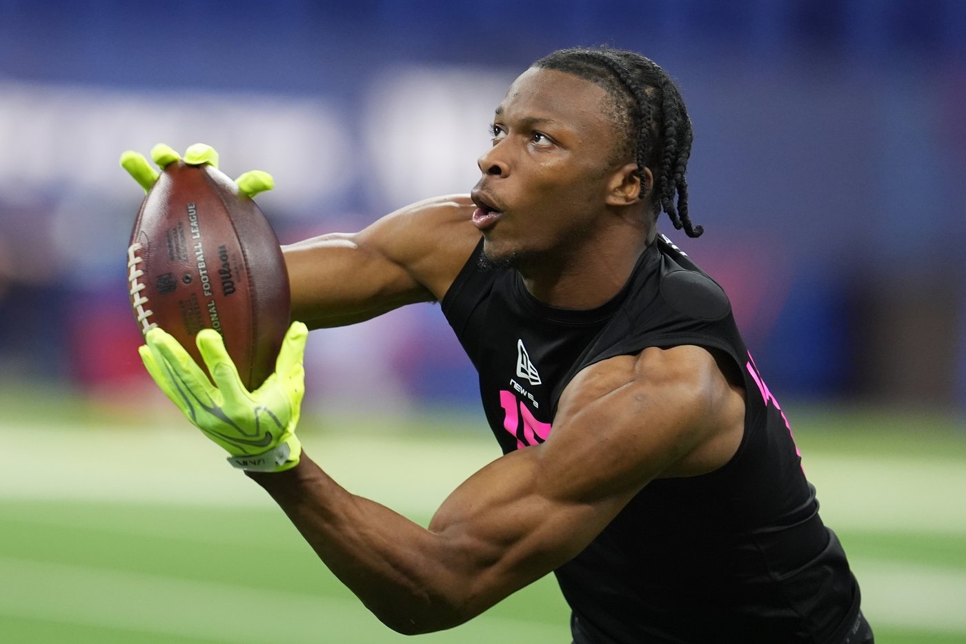 Bills target defense in choosing LB Parker, CB Igbinosun in NFL draft after trading out of 1st round | iNFOnews.ca