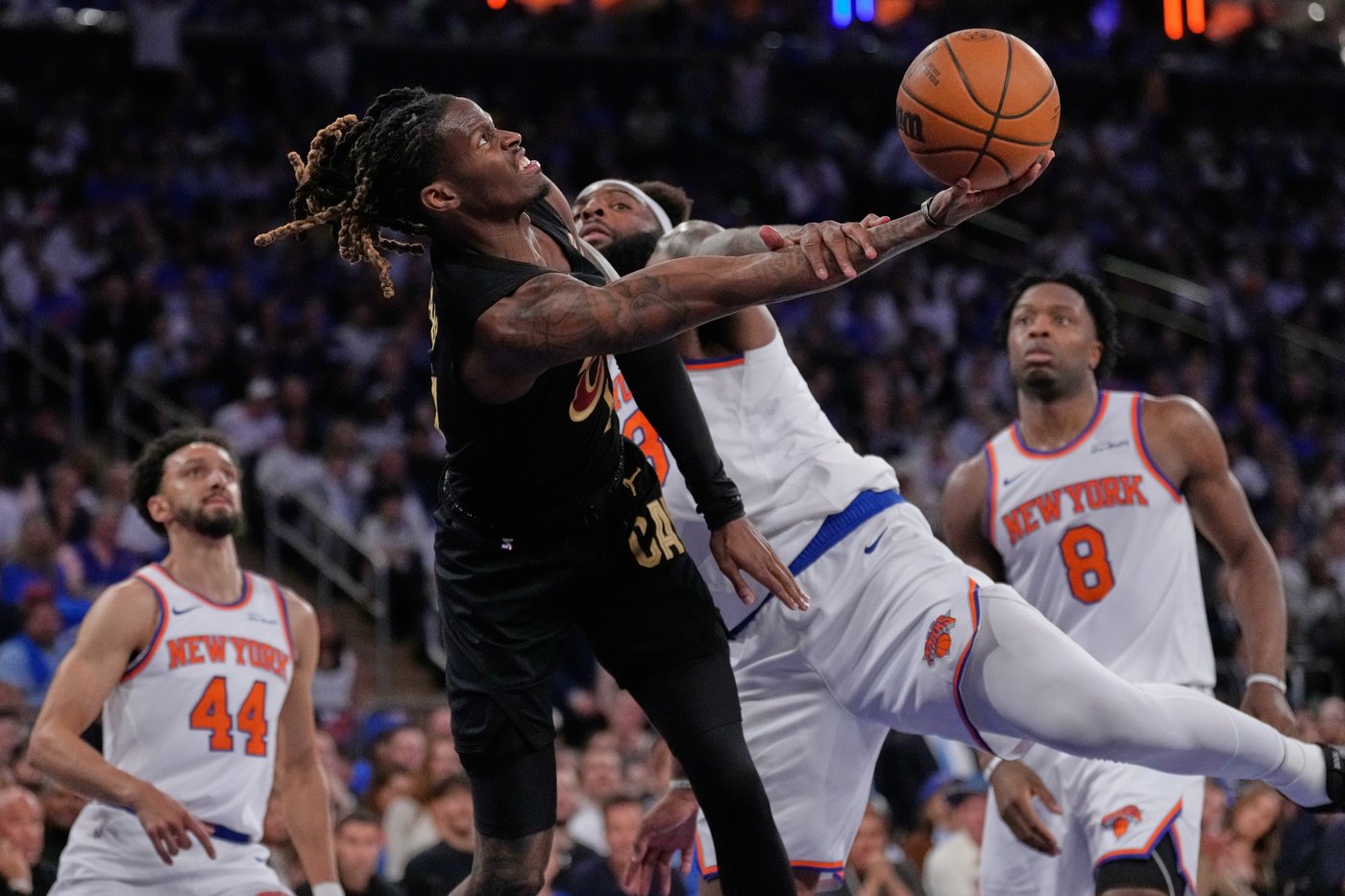 Comeback or collapse? Knicks' Game 1 rally against the Cavaliers was a little bit of both | iNFOnews.ca