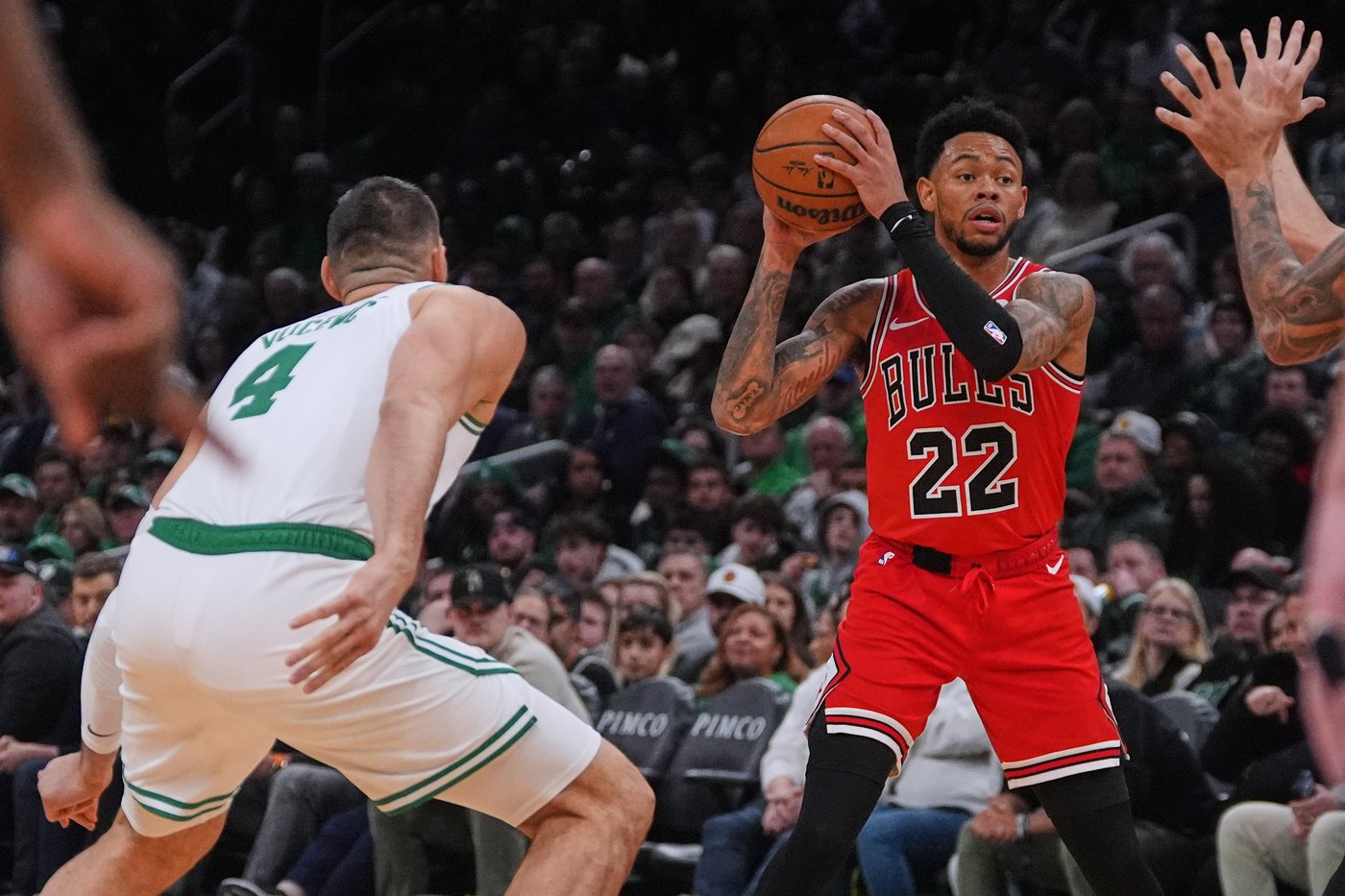 Bulls guard Anfernee Simons sidelined and needs imaging on injured left wrist | iNFOnews.ca