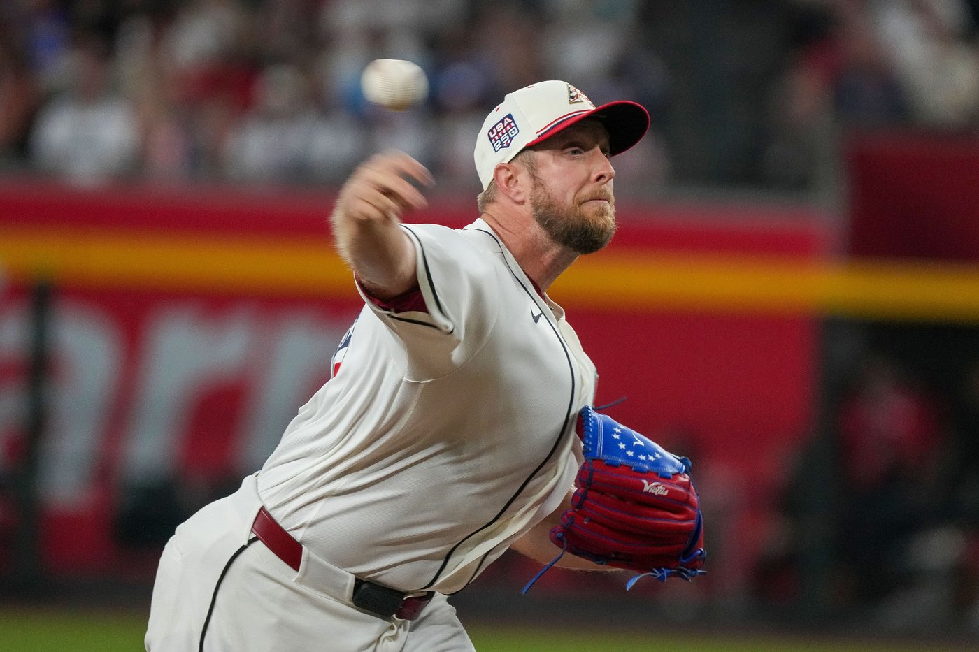 Del Castillo hits 3-run homer to lift Diamondbacks past Brewers 4-3 | iNFOnews.ca