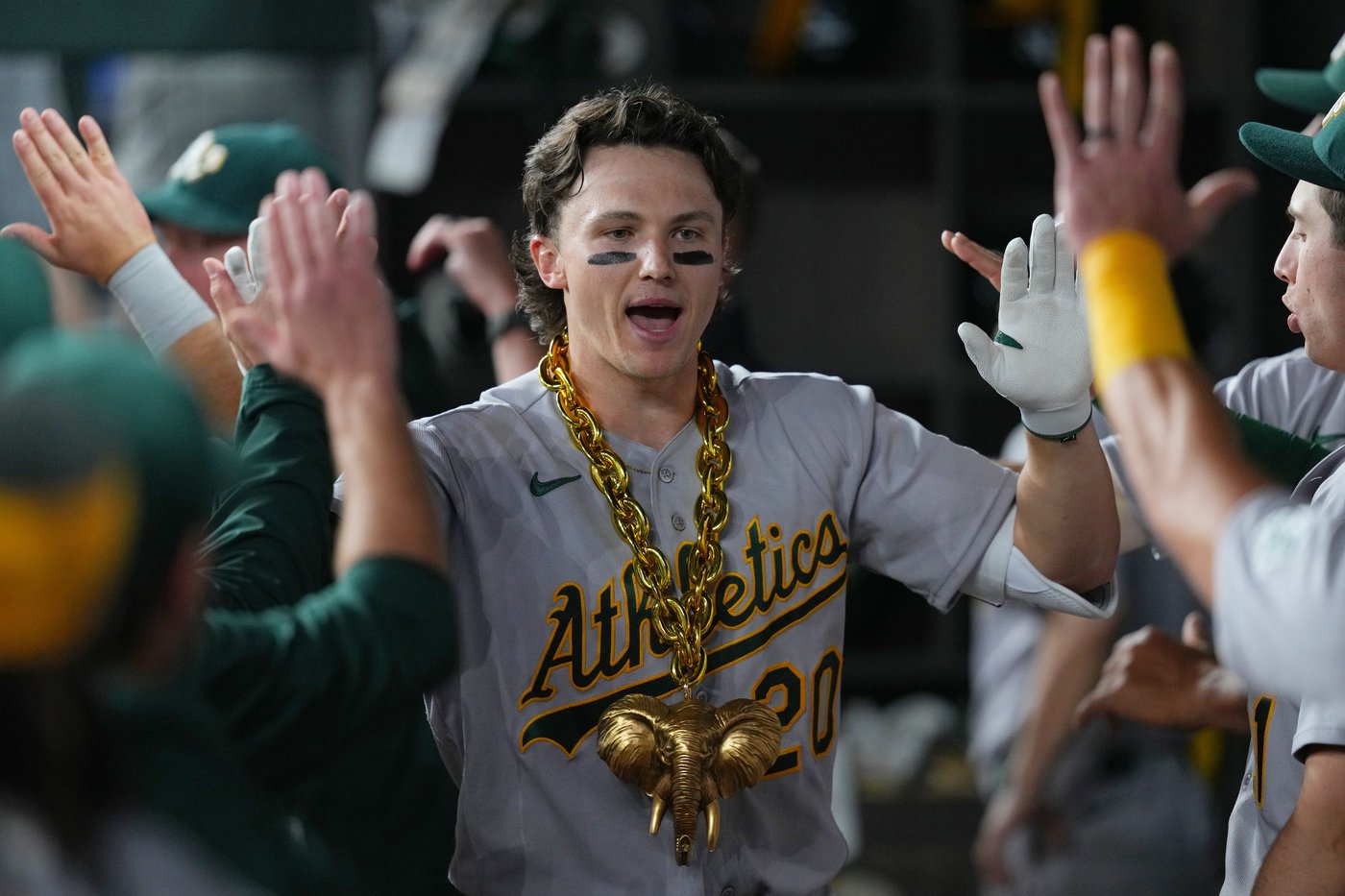 Athletics hit 3 solo homers on 7 pitches off Rangers' Eovaldi in 1st inning en route to 8-1 victory | iNFOnews.ca