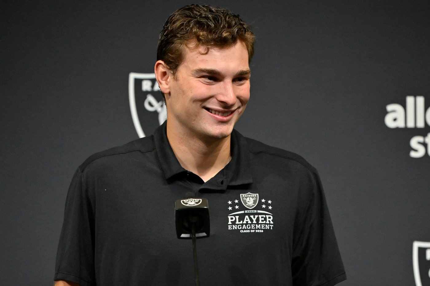 Fernando Mendoza dives into video study after Raiders' loss in preseason opener | iNFOnews.ca Fernando Mendoza dives into video study after Raiders' loss in preseason opener | iNFOnews.ca