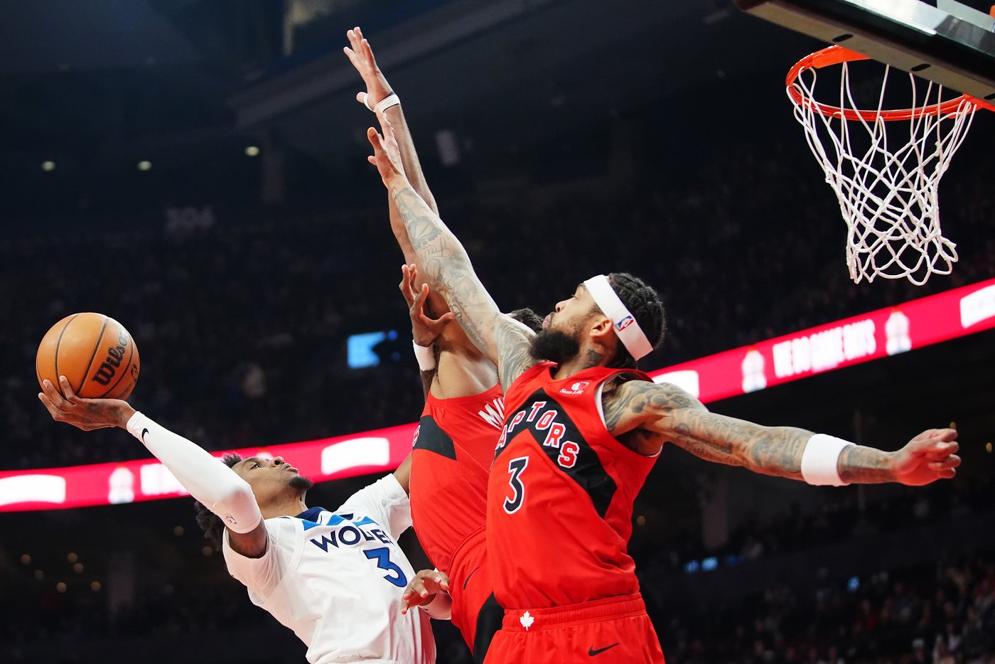 Anthony Edwards's 30-point performance powers Timberwolves rally past Raptors 128-126 | iNFOnews.ca