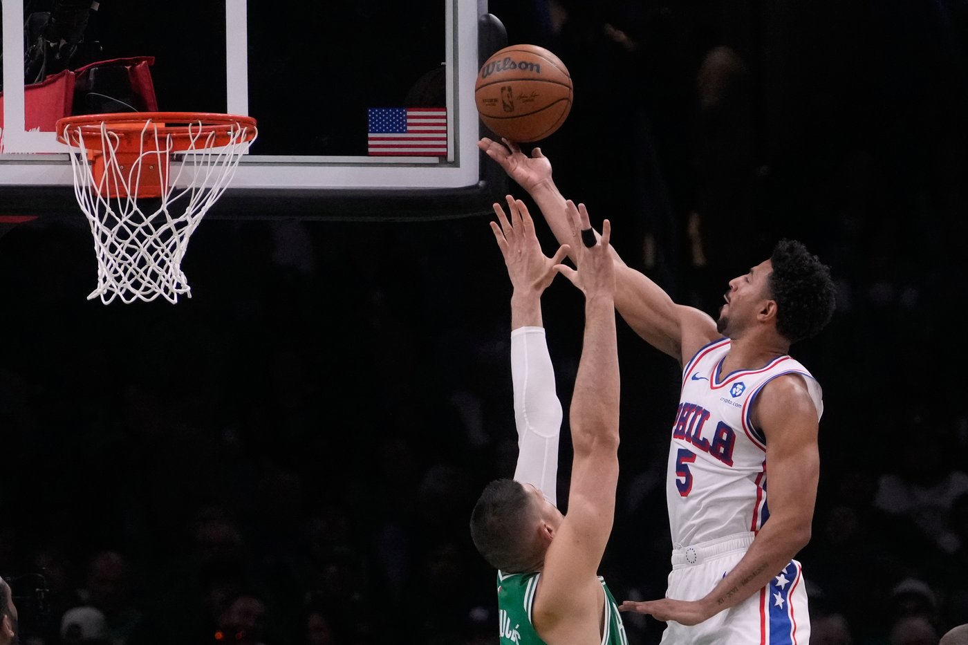 Edgecombe, Maxey have big scoring nights, 76ers beat Celtics 111-97 to tie first-round series | iNFOnews.ca
