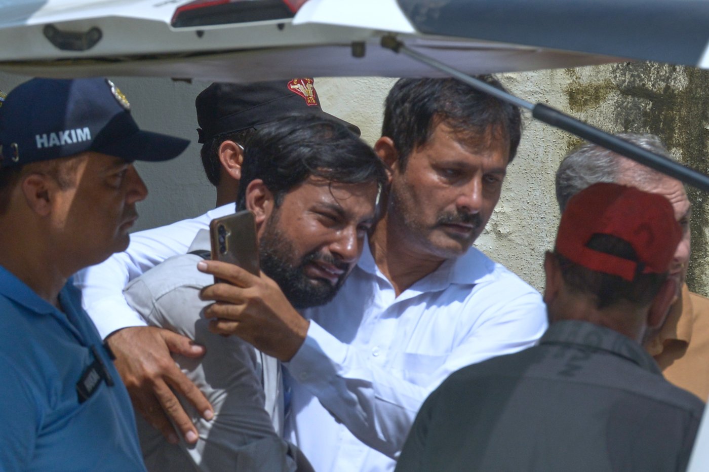 Fire in a hospital nursery kills 14 newborns in Pakistan's capital | iNFOnews.ca