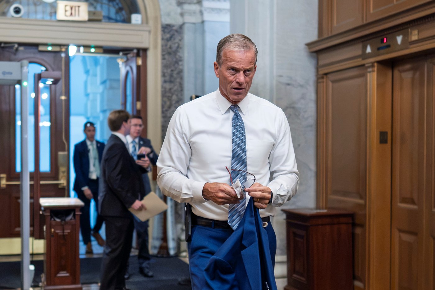 Senate for first time approves a war powers resolution in a rebuke to Trump over Iran conflict | iNFOnews.ca
