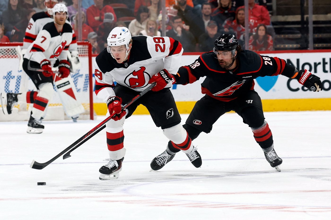 Ehlers leads Hurricanes to 5-2 win over Devils | iNFOnews.ca