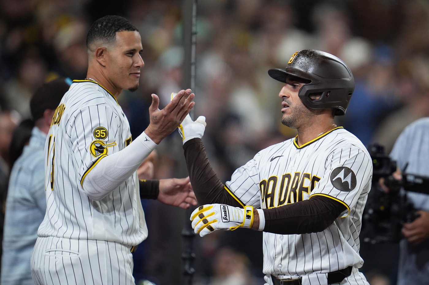 Harper, Realmuto and Turner hit home runs in Phillies' 4-3 win over Padres | iNFOnews.ca Harper, Realmuto and Turner hit home runs in Phillies' 4-3 win over Padres | iNFOnews.ca