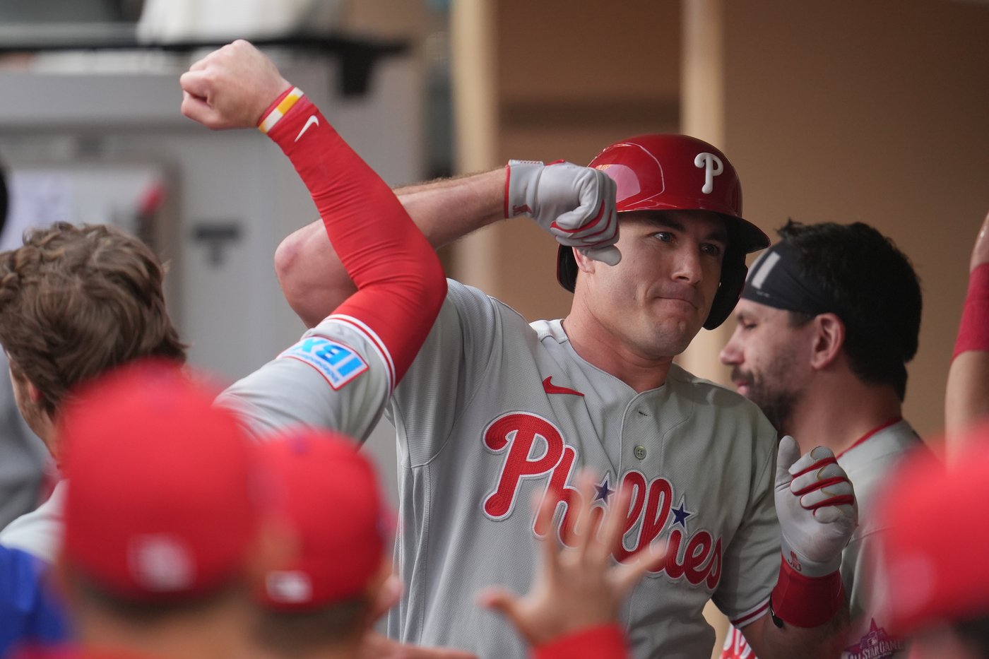 Harper, Realmuto and Turner hit home runs in Phillies' 4-3 win over Padres | iNFOnews.ca Harper, Realmuto and Turner hit home runs in Phillies' 4-3 win over Padres | iNFOnews.ca