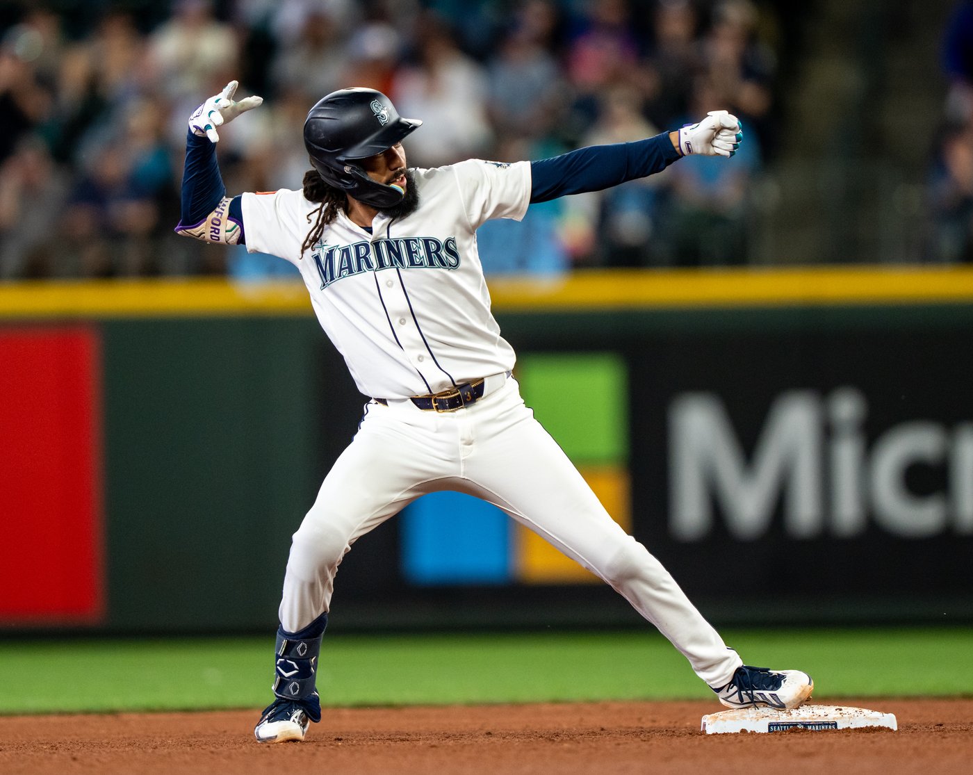 Bichette has 4 hits and 3 RBIs in the Mets 7-1 win over the Mariners | iNFOnews.ca