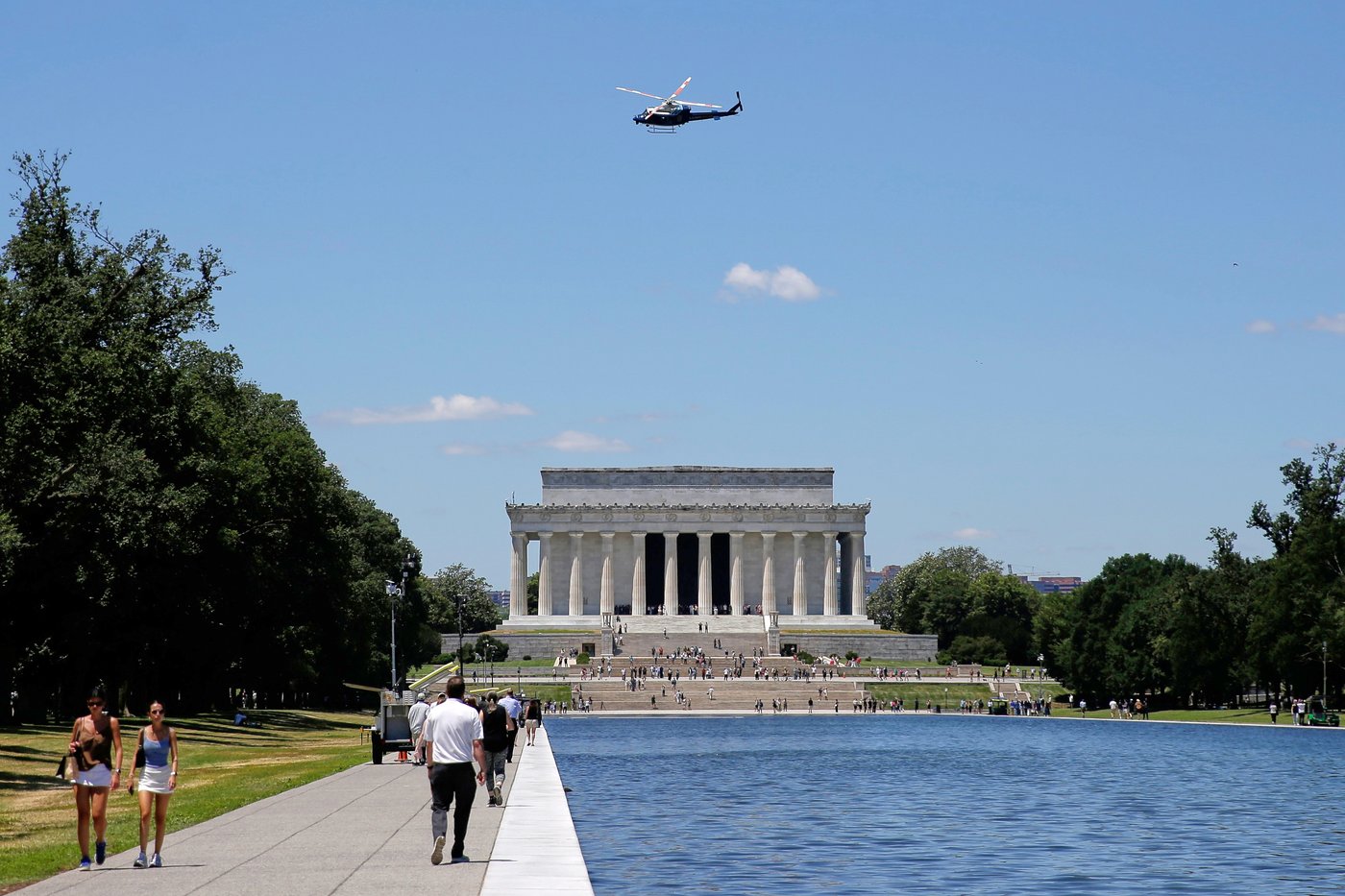Reflecting Pool liner was cut with a sharp knife or razor, National Park Service says | iNFOnews.ca