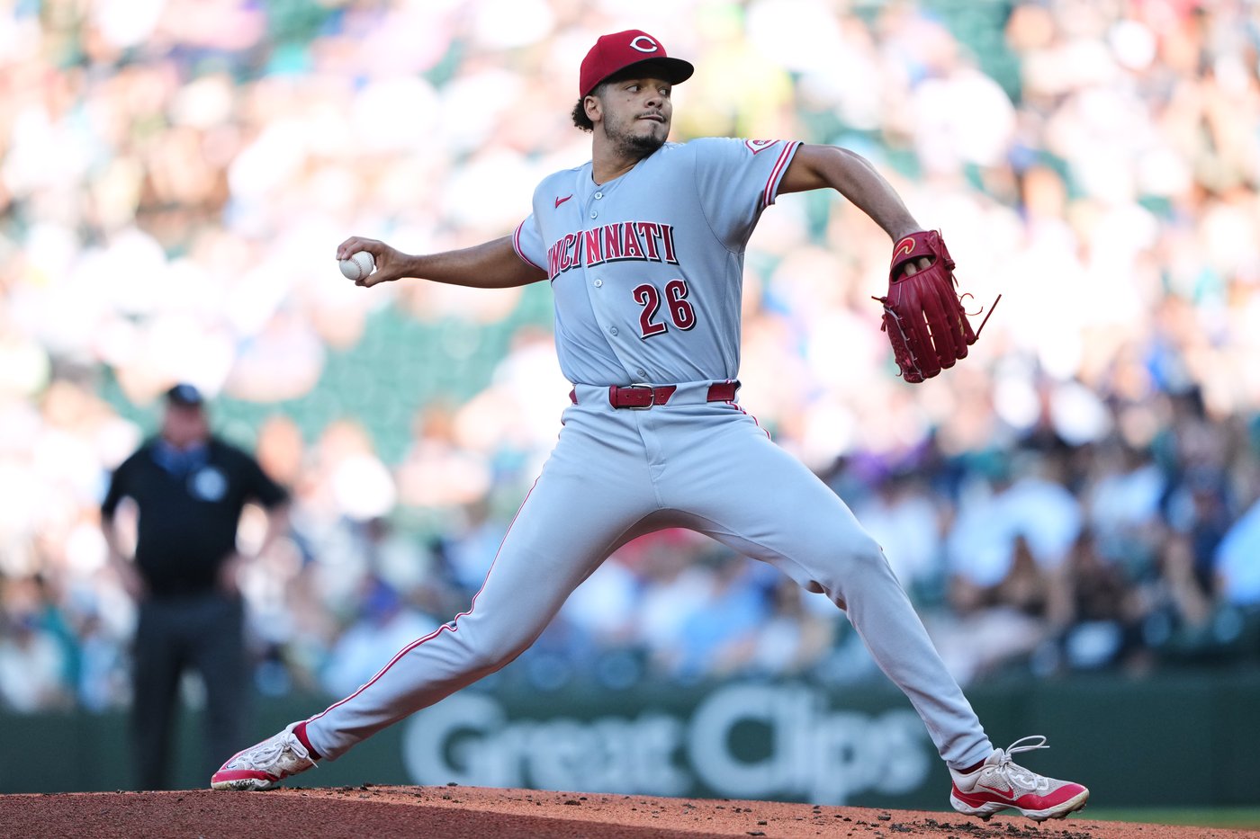 Suárez homers against former team and Burns throws 5 scoreless innings as Reds beat Mariners 4-2 | iNFOnews.ca Suárez homers against former team and Burns throws 5 scoreless innings as Reds beat Mariners 4-2 | iNFOnews.ca