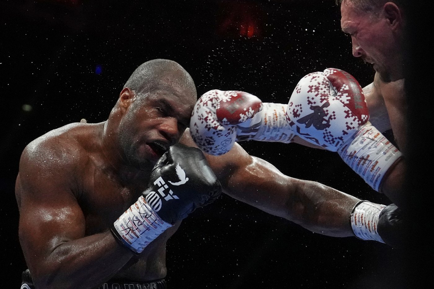 From 'bin man' jab to title stakes: Wardley and Dubois take it to the ring in Manchester | iNFOnews.ca From 'bin man' jab to title stakes: Wardley and Dubois take it to the ring in Manchester | iNFOnews.ca