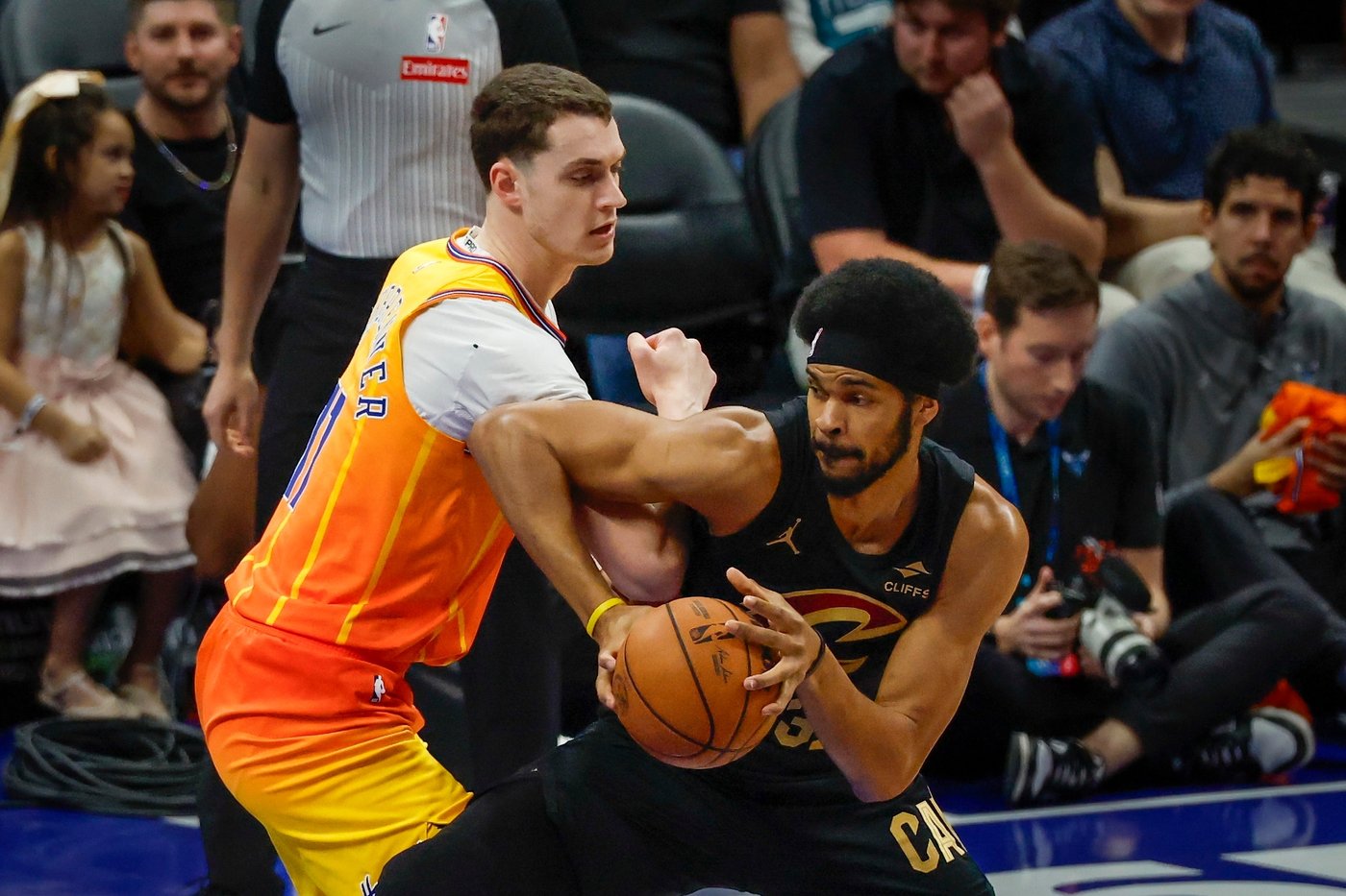Donovan Mitchell scores 32 points as Cavaliers beat Hornets 118-113 for 7th straight victory | iNFOnews.ca Donovan Mitchell scores 32 points as Cavaliers beat Hornets 118-113 for 7th straight victory | iNFOnews.ca
