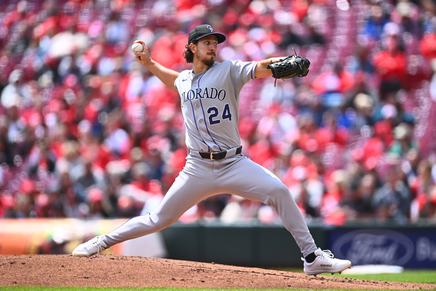 Nathaniel Lowe homers again, Reds beat Rockies 6-4 | iNFOnews.ca