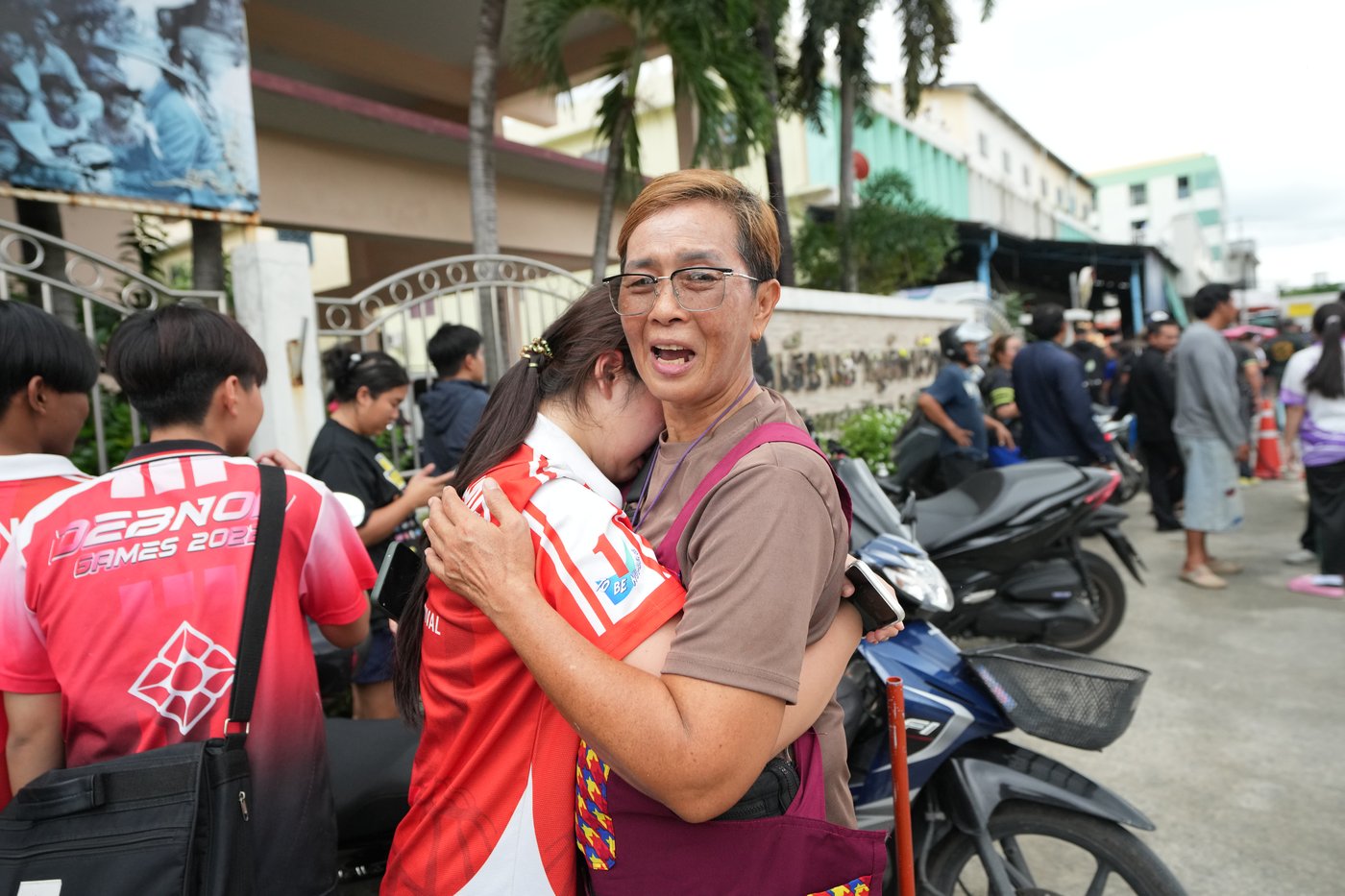 Student kills at least 6 in a shooting at a high school in Thailand, authorities say | iNFOnews.ca Student kills at least 6 in a shooting at a high school in Thailand, authorities say | iNFOnews.ca