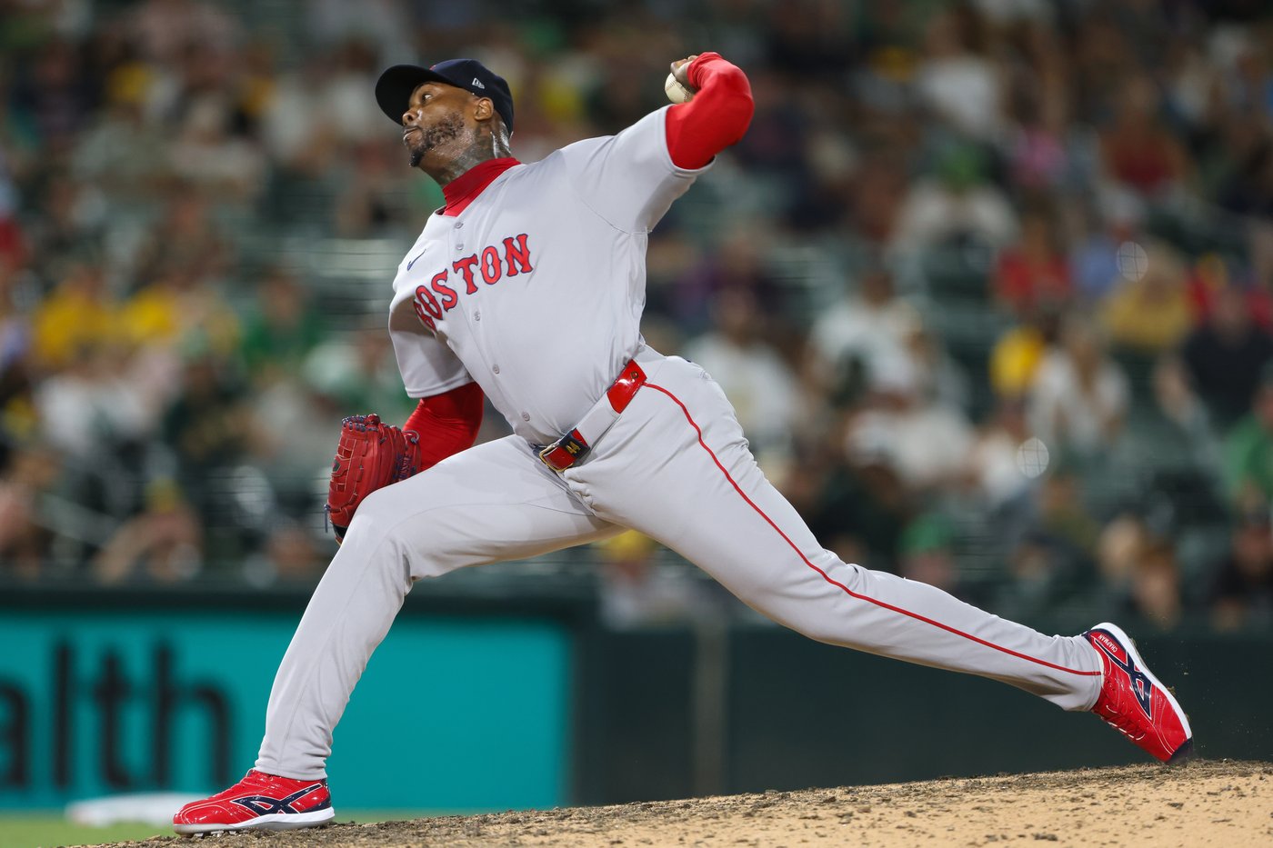 Red Sox beat the A's 4-2 on Monasterio's 2-run homer in the 10th | iNFOnews.ca