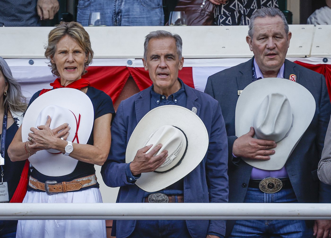 'It's looking good': Carney chats pipelines while mingling at Calgary Stampede | iNFOnews.ca