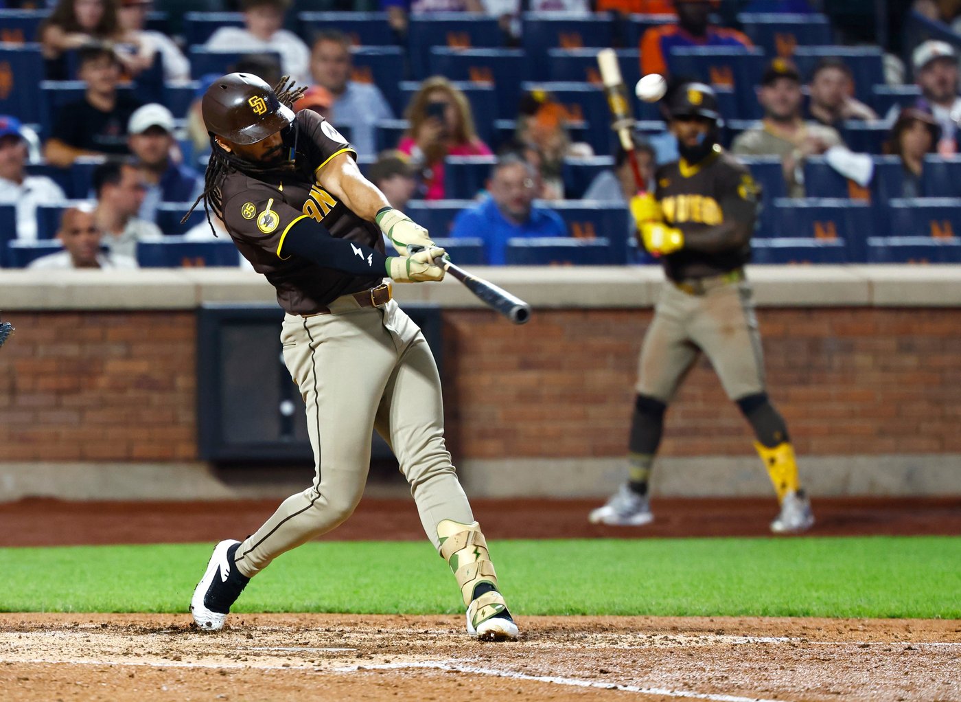Padres' Tatis favors robbing home runs over hitting them in 5-2 win over the Mets | iNFOnews.ca
