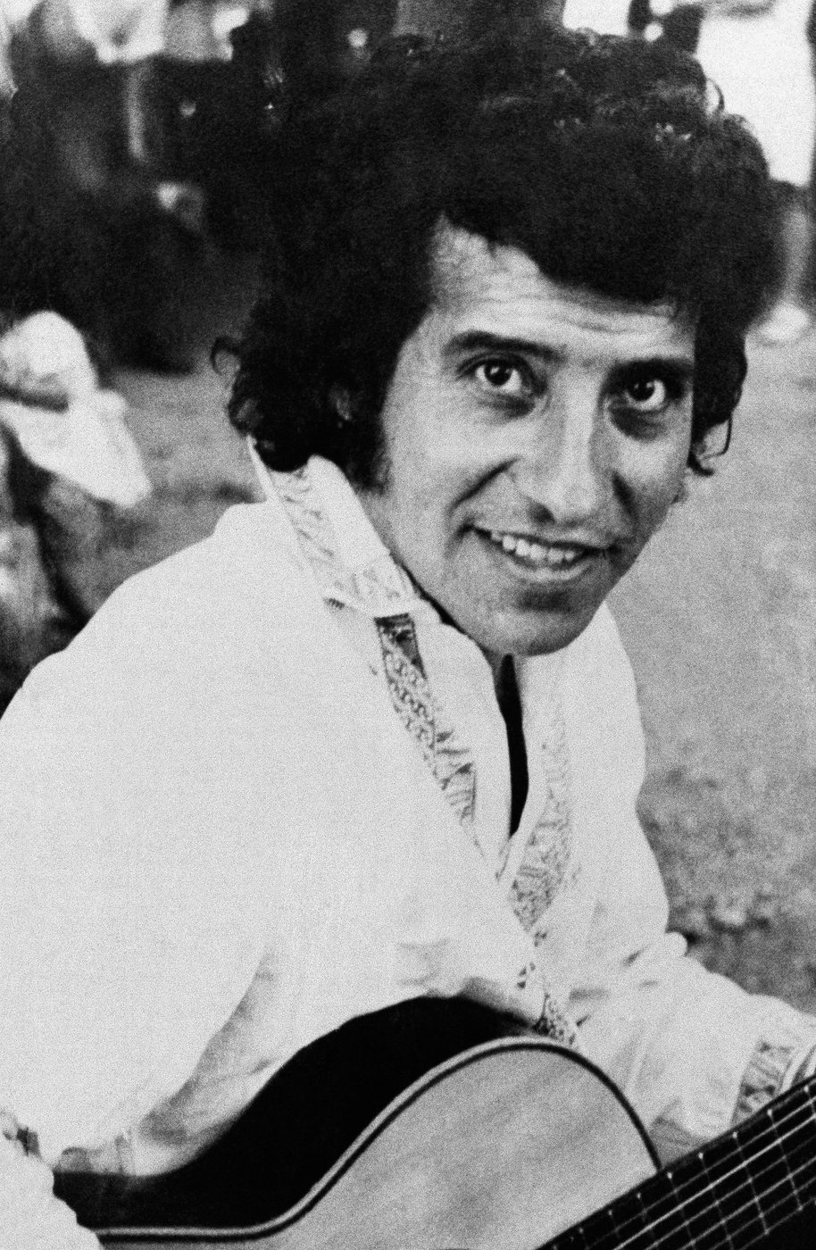 A fugitive colonel is finally jailed in Chilean Víctor Jara's murder case, decades after the crime | iNFOnews.ca