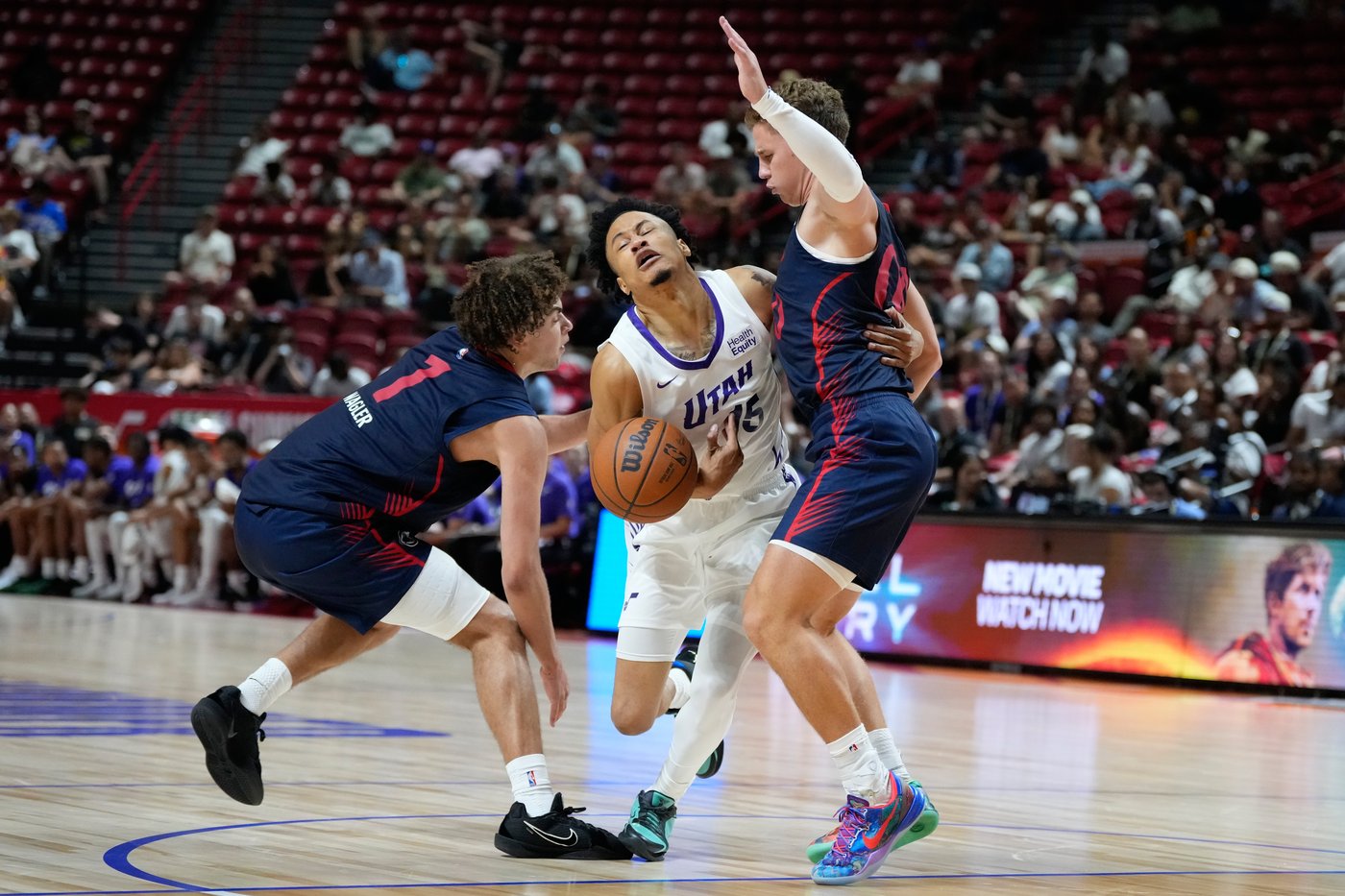 Jazz guard Trey Alexander stretchered off with bruised rib in NBA Summer League game | iNFOnews.ca
