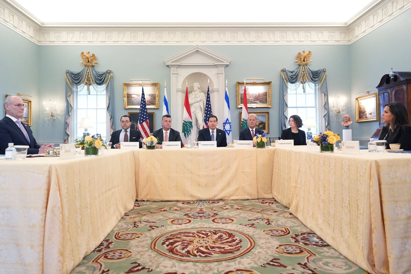 The Latest: Trump hints at new Iran talks as Hormuz standoff intensifies | iNFOnews.ca