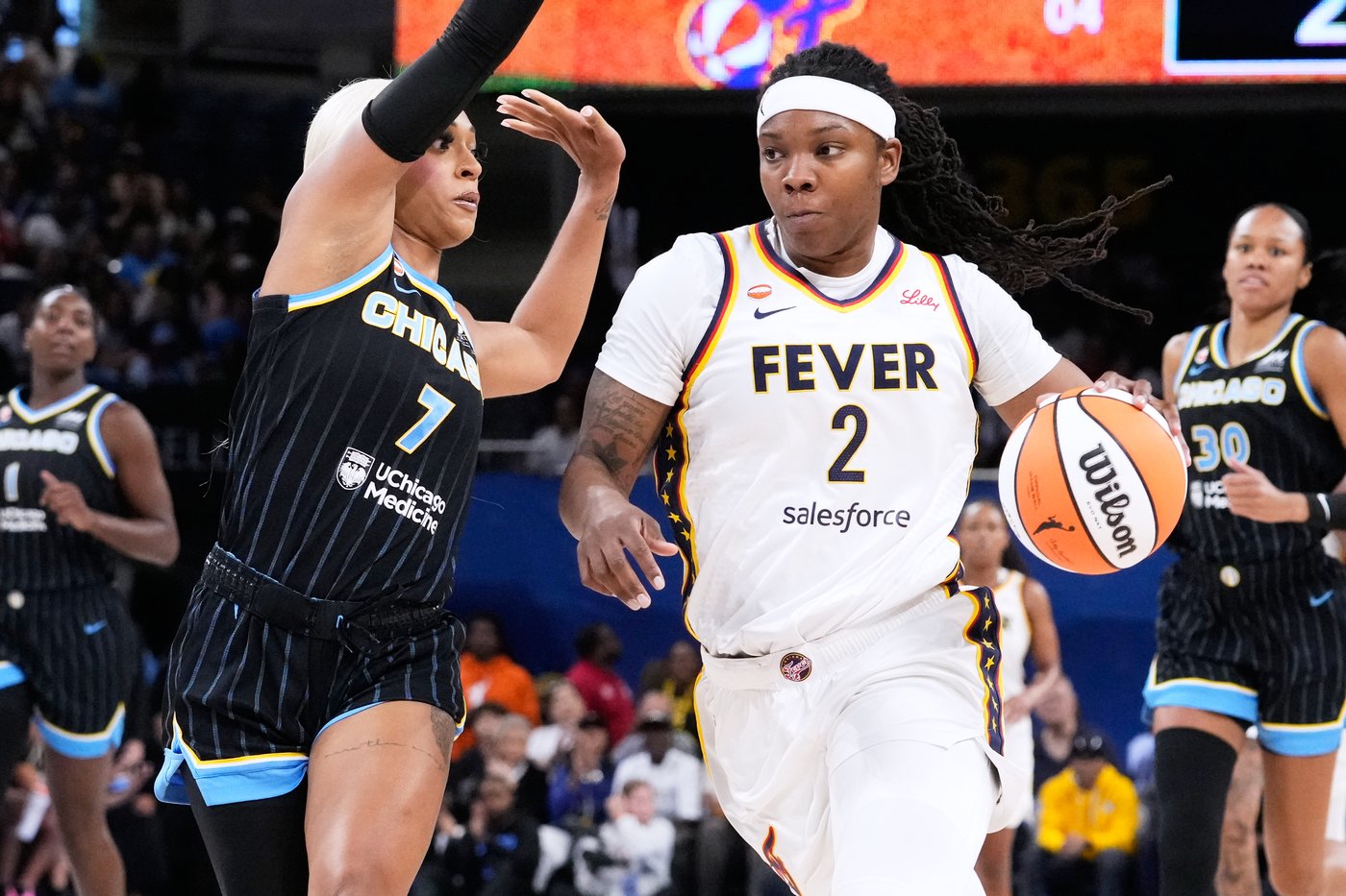 Caitlin Clark scores 37 points as the Fever beat the Sky 113-90 | iNFOnews.ca Caitlin Clark scores 37 points as the Fever beat the Sky 113-90 | iNFOnews.ca