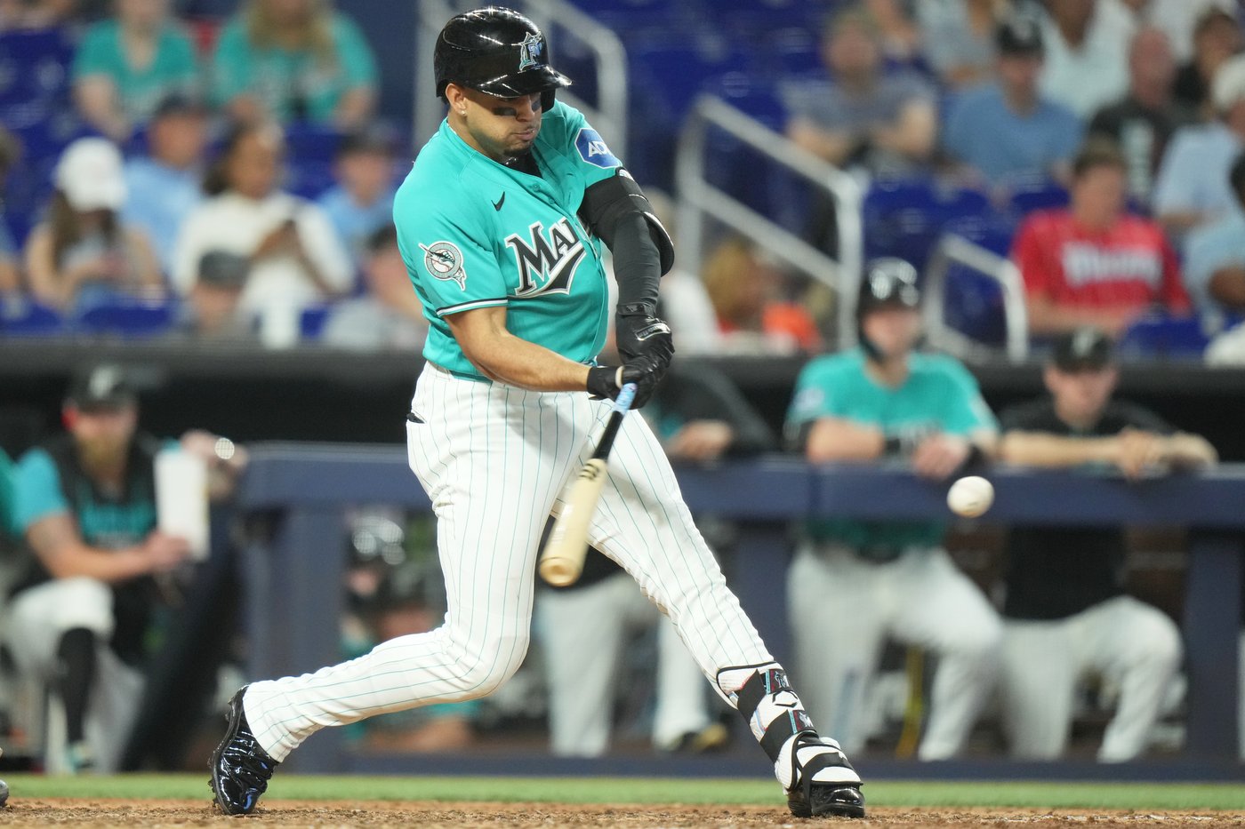 Hernández's walk-off grand slam against Williams gives Marlins 4-0 win, 3-game sweep of Mets | iNFOnews.ca