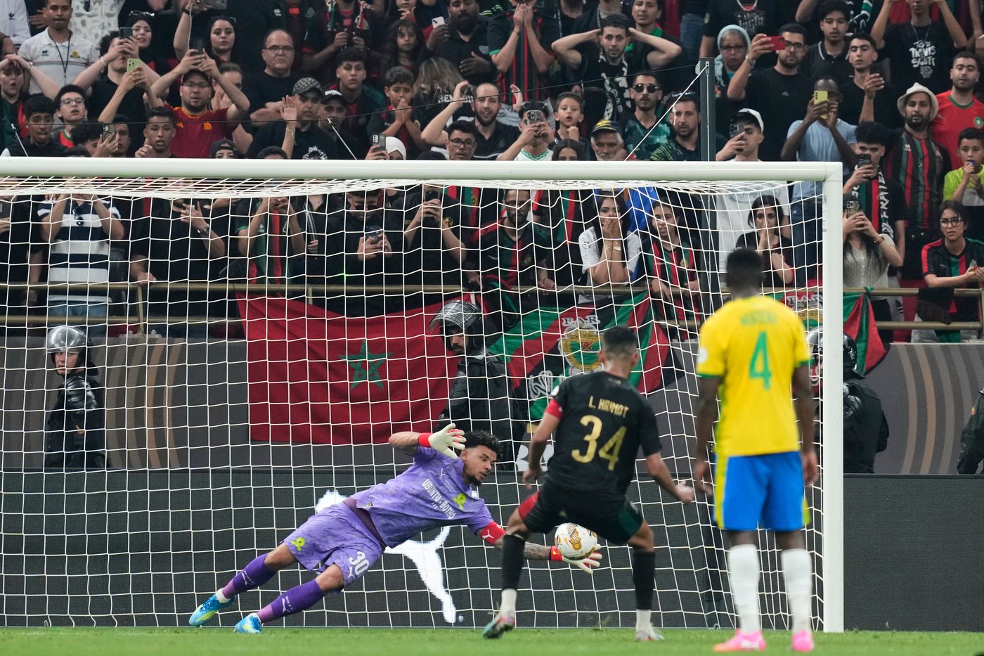 Mamelodi Sundowns win a second African Champions League title, beating FAR Rabat 2-1 on aggregate | iNFOnews.ca