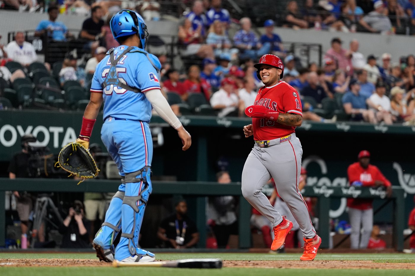 Durán and Díaz homers, Quantrill's 6 scoreless innings help Rangers beat Angels 5-3 | iNFOnews.ca Durán and Díaz homers, Quantrill's 6 scoreless innings help Rangers beat Angels 5-3 | iNFOnews.ca