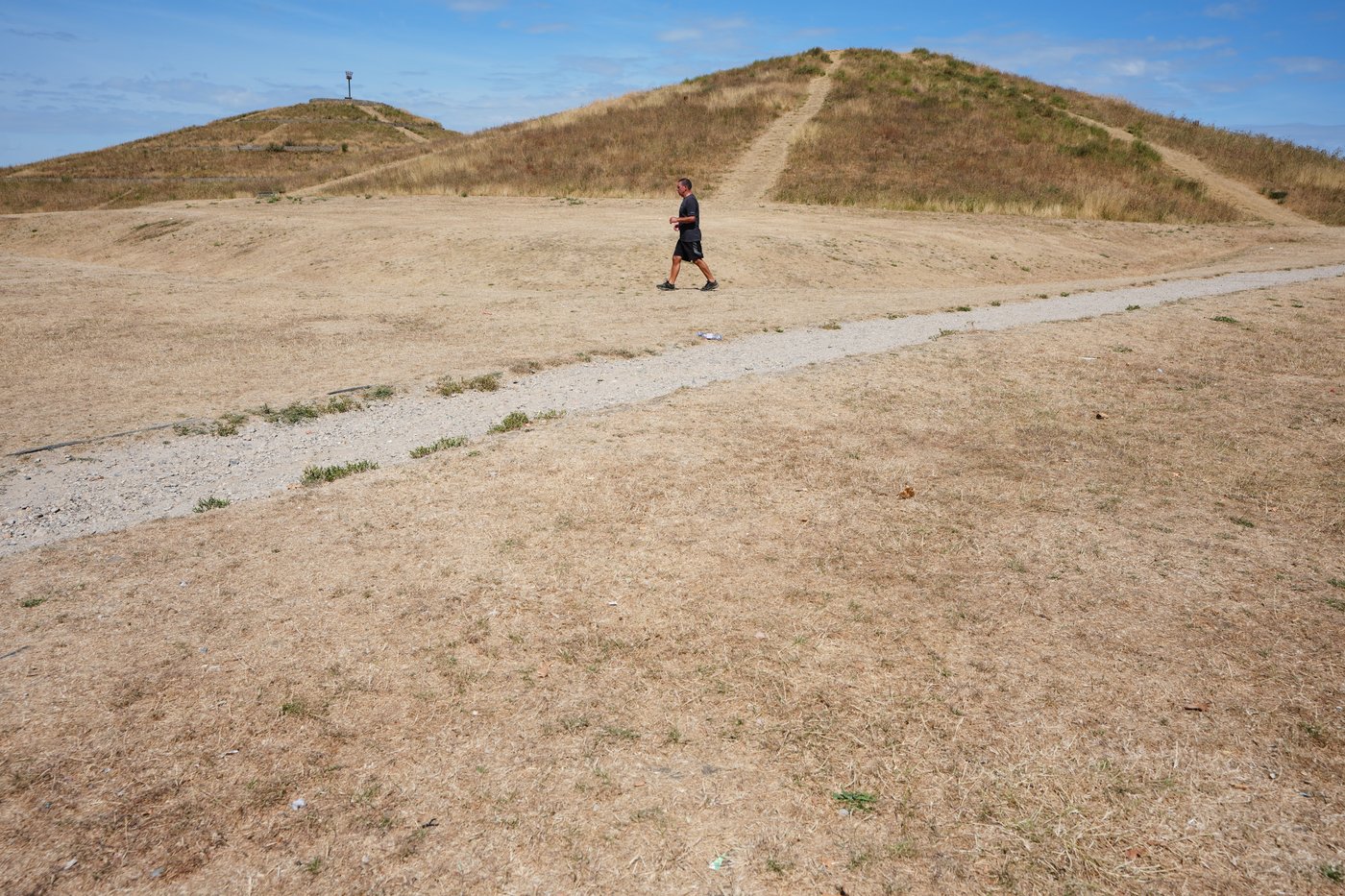 UK and France prepare for another heat wave as western Europe sets new temperature record | iNFOnews.ca UK and France prepare for another heat wave as western Europe sets new temperature record | iNFOnews.ca