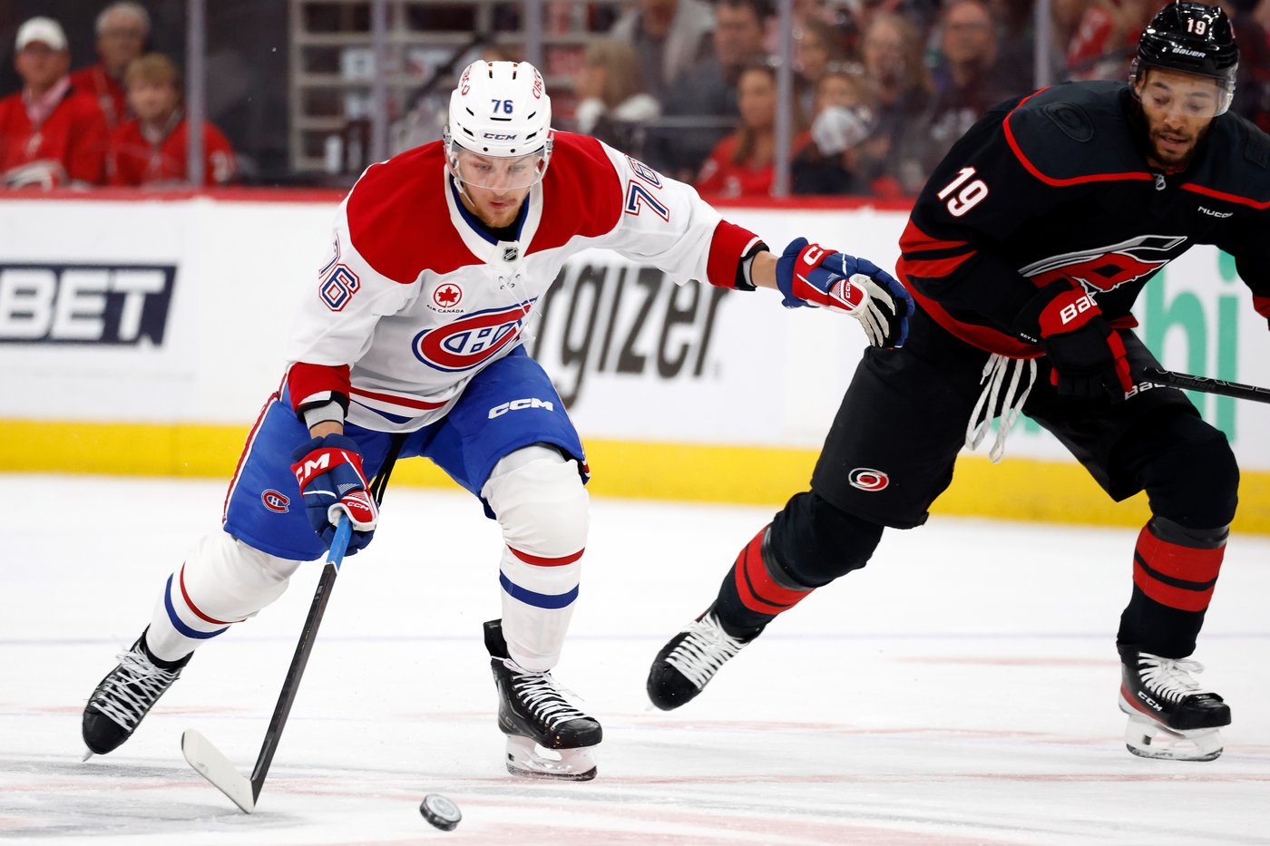 Hurricanes roll past Canadiens 6-1 in Eastern Conference Final, earn trip to Stanley Cup Final | iNFOnews.ca