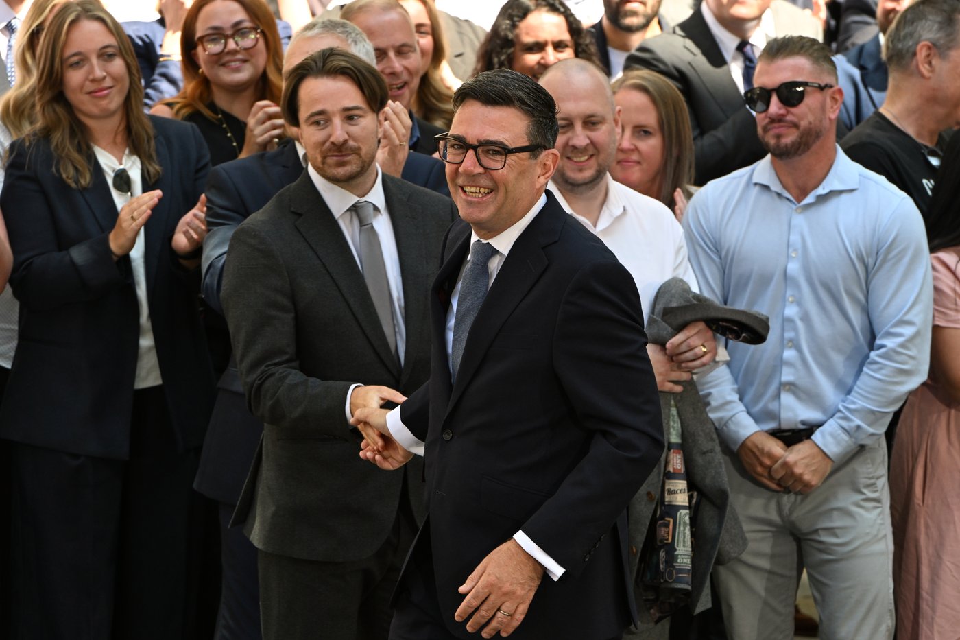 Andy Burnham becomes Britain’s new prime minister as Starmer resigns, in photos | iNFOnews.ca