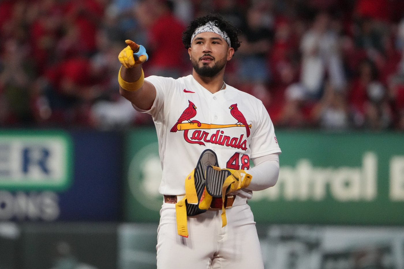 Herrera drives in 3 runs, Leahy pitches 5 1/3 solid innings as Cardinals beat Brewers 6-3 | iNFOnews.ca