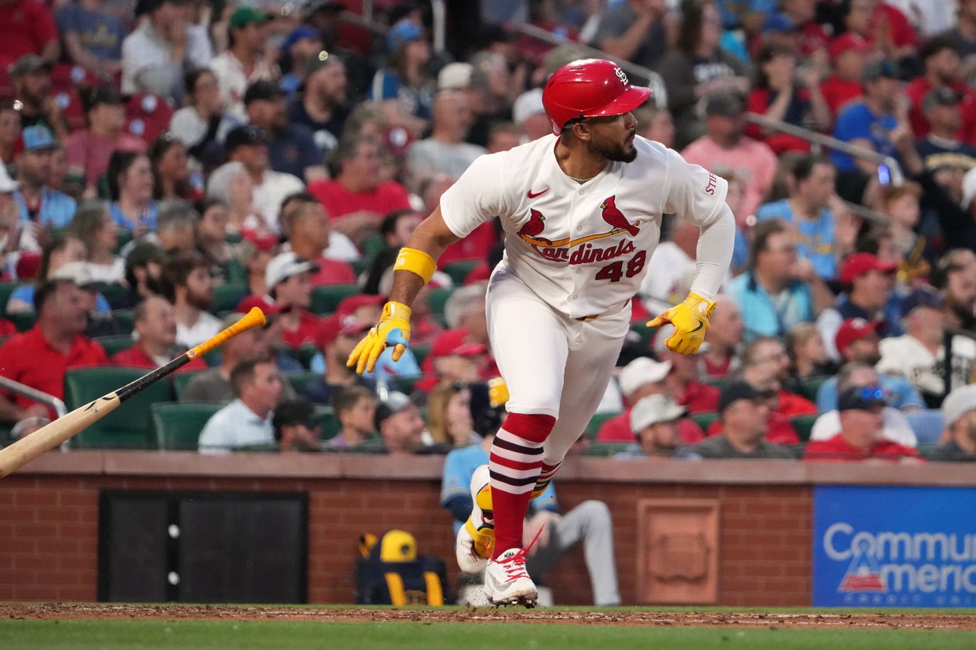 Herrera drives in 3 runs, Leahy pitches 5 1/3 solid innings as Cardinals beat Brewers 6-3 | iNFOnews.ca