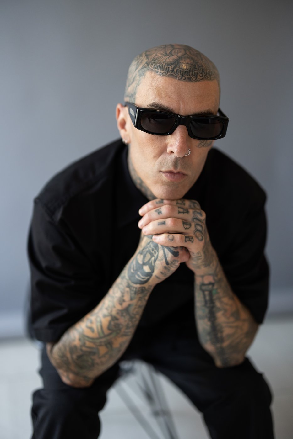 Blink-182's Travis Barker almost died. A new documentary celebrates his life before and after | iNFOnews.ca Blink-182's Travis Barker almost died. A new documentary celebrates his life before and after | iNFOnews.ca
