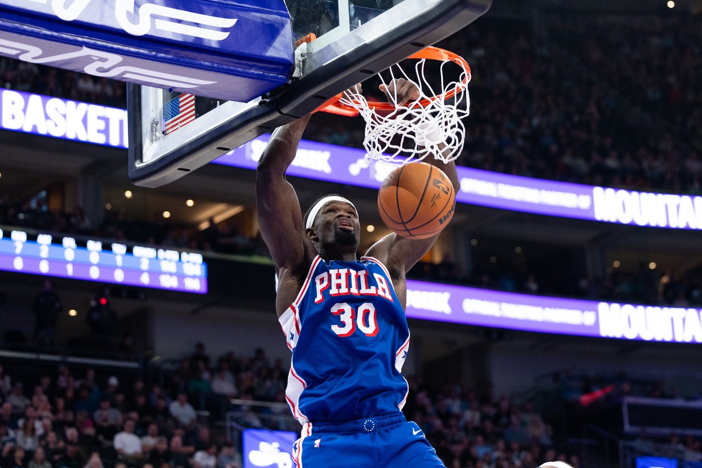 Edgecombe's double-double helps 76ers down Jazz 126-116 | iNFOnews.ca Edgecombe's double-double helps 76ers down Jazz 126-116 | iNFOnews.ca