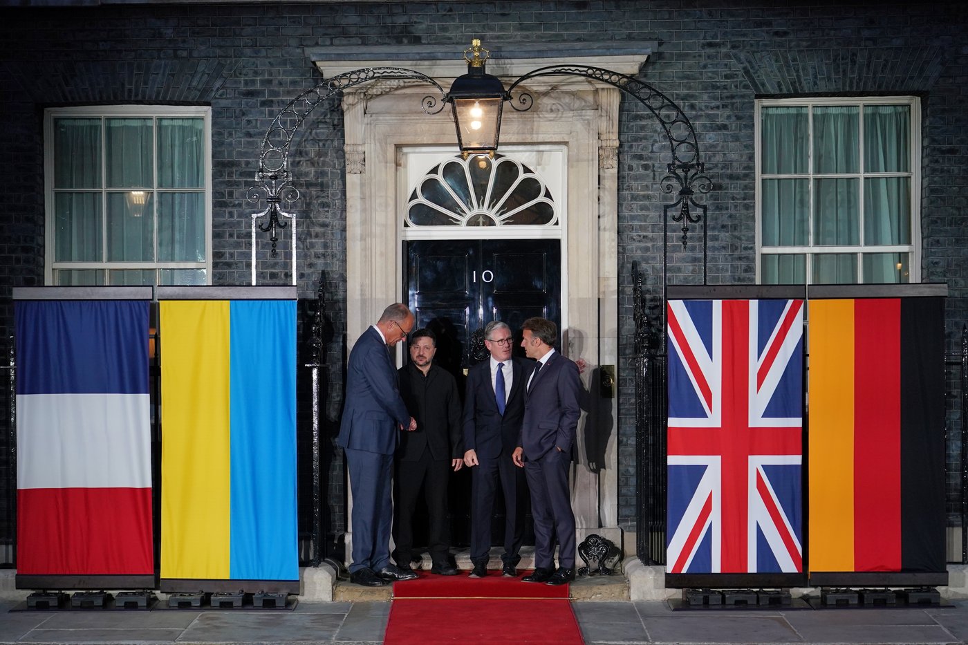 European leaders voice 'urgent need' to bolster Ukraine's defenses against ballistic missiles | iNFOnews.ca