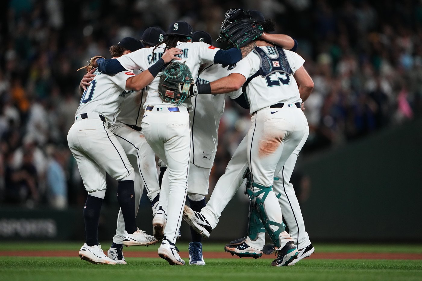 Raleigh continues homer barrage, Kirby fans 9 as Mariners beat Phillies 4-1 | iNFOnews.ca Raleigh continues homer barrage, Kirby fans 9 as Mariners beat Phillies 4-1 | iNFOnews.ca