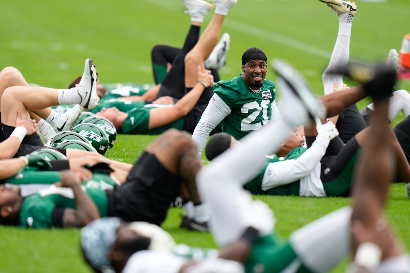 No slogans or hype speeches as Aaron Glenn's Jets open camp and chase improvement | iNFOnews.ca No slogans or hype speeches as Aaron Glenn's Jets open camp and chase improvement | iNFOnews.ca