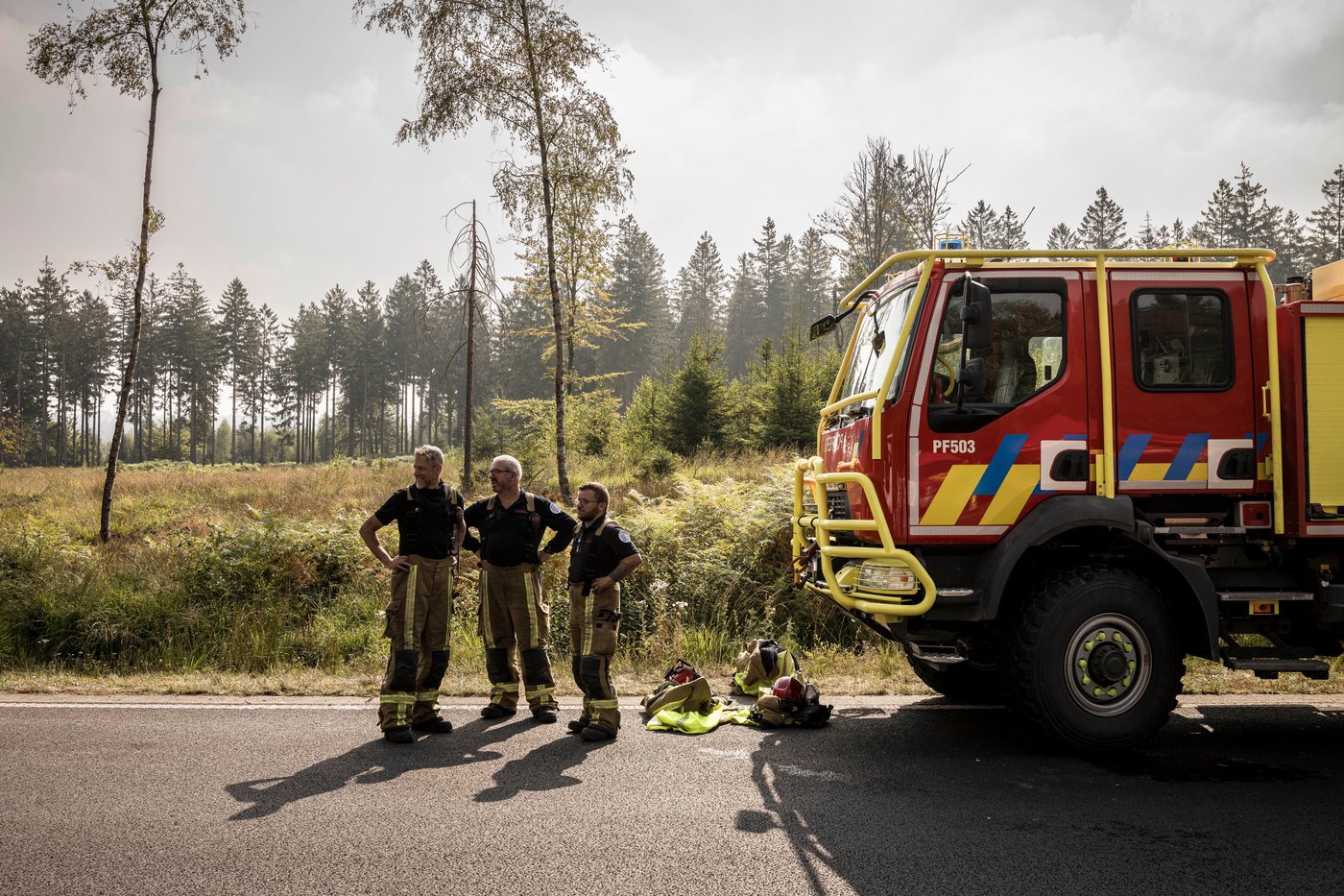 Firefighters battle a massive Belgian wildfire that forced hundreds to evacuate | iNFOnews.ca