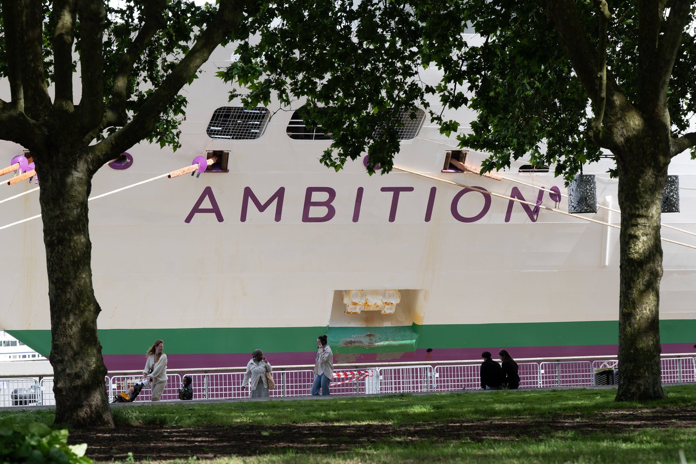 France allows asymptomatic passengers off new cruise ship struck by stomach bug outbreak | iNFOnews.ca