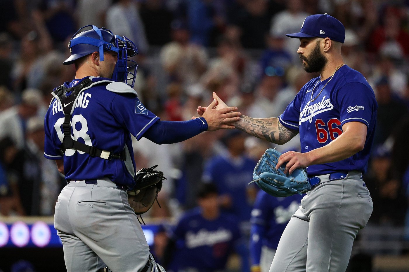 Ohtani seeks to sync up with struggling catcher Rushing as the Dodgers sweep despite a rough start | iNFOnews.ca